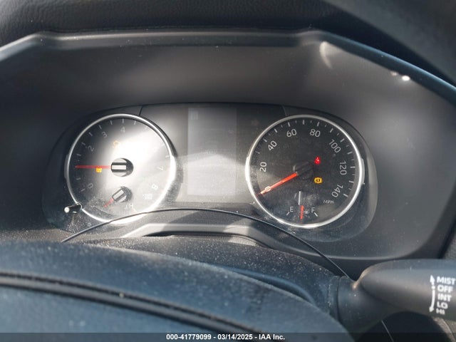 2T3K1RFV0NC207277 Toyota RAV4 LE