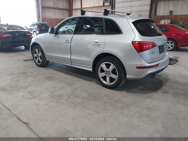 2012 AUDI Q5 WA1DKAFP6CA048987 Photo 2