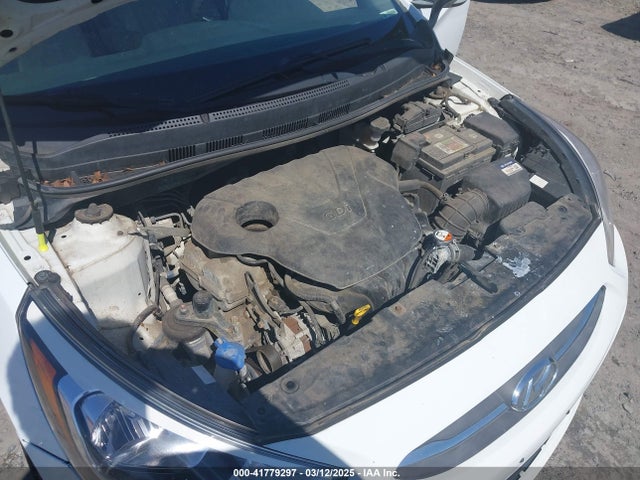 KMHCT4AE8HU291899 Hyundai ACCENT SE