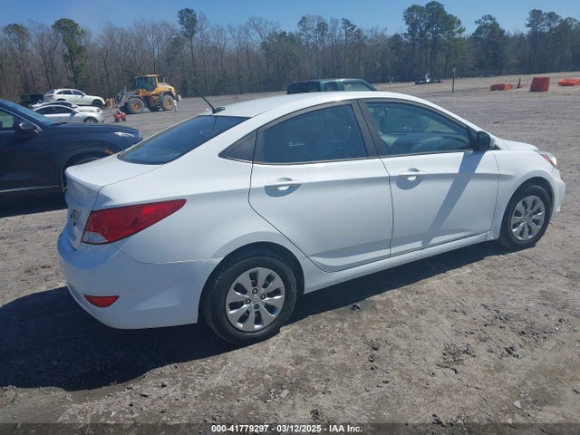KMHCT4AE8HU291899 Hyundai ACCENT SE