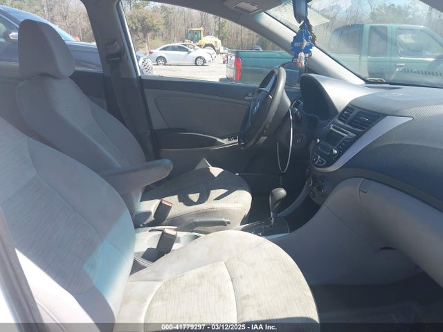 KMHCT4AE8HU291899 Hyundai ACCENT SE