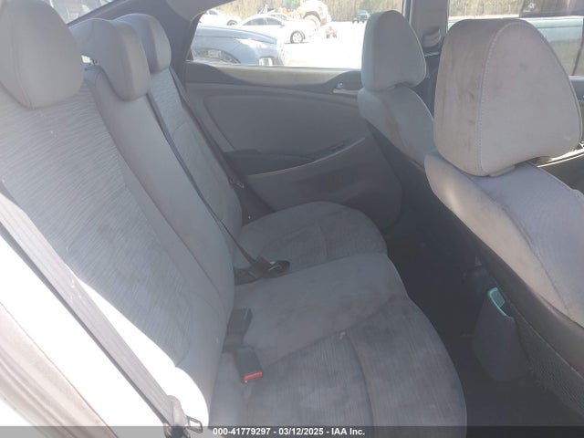 KMHCT4AE8HU291899 Hyundai ACCENT SE