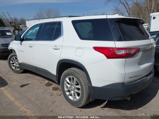 1GNEVFKW5JJ211662 Chevrolet Traverse Ls