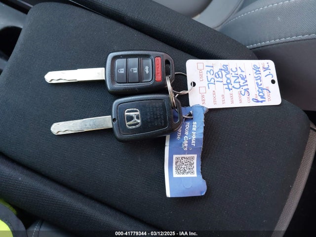 2HGFC2F56JH563682 Honda Civic Lx
