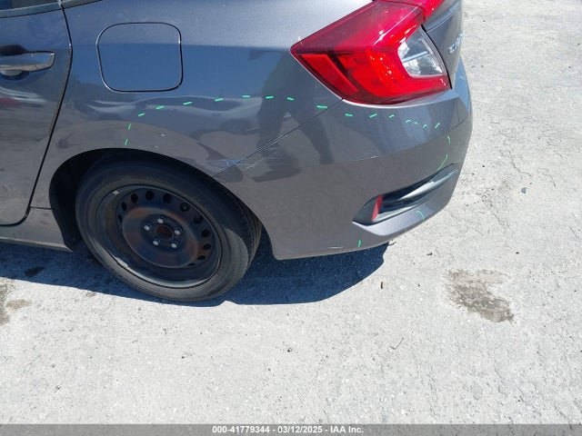 2HGFC2F56JH563682 Honda Civic Lx