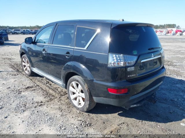 2011 MITSUBISHI OUTLANDER JA4JT5AX6BU020733 Photo 2