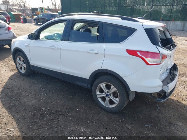 1FMCU9GXXGUB86301 Ford ESCAPE SE