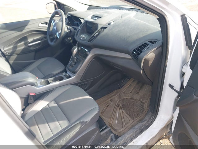 1FMCU9GXXGUB86301 Ford ESCAPE SE