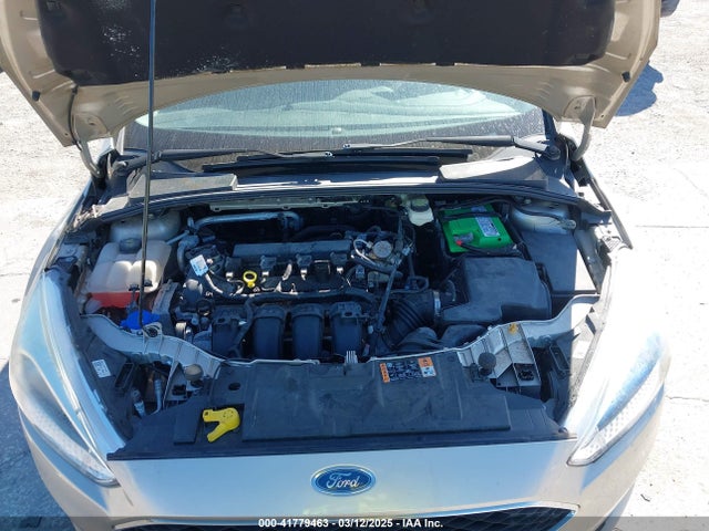 1FADP3K21HL262395 Ford FOCUS SE