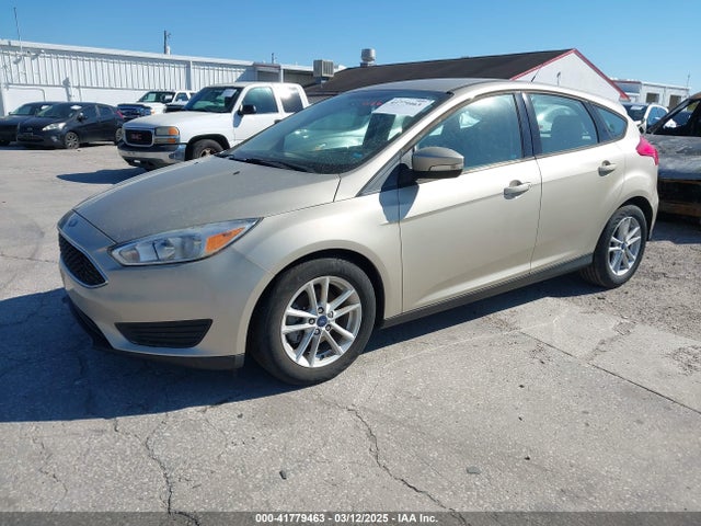 1FADP3K21HL262395 Ford FOCUS SE