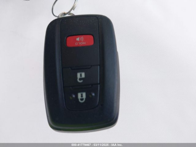 NMTKHMBX8MR132380 Toyota C-HR XLE