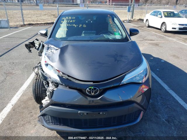 NMTKHMBX8MR132380 Toyota C-HR XLE