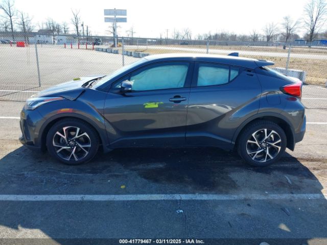 NMTKHMBX8MR132380 Toyota C-HR XLE