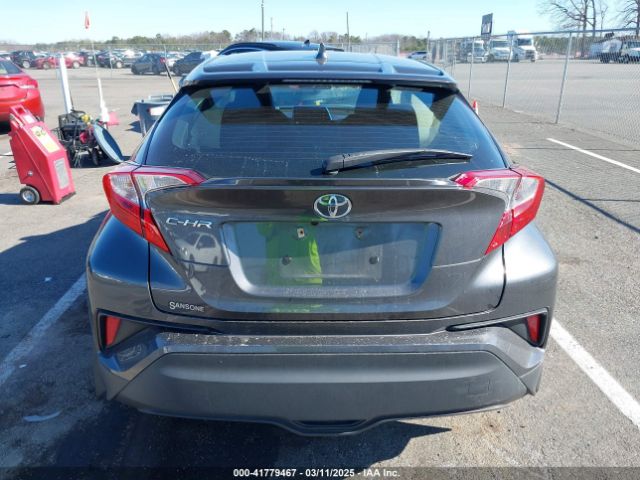 NMTKHMBX8MR132380 Toyota C-HR XLE