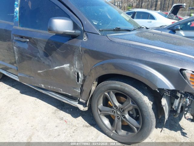 3C4PDDGG2JT371226 Dodge Journey Crossroad Awd