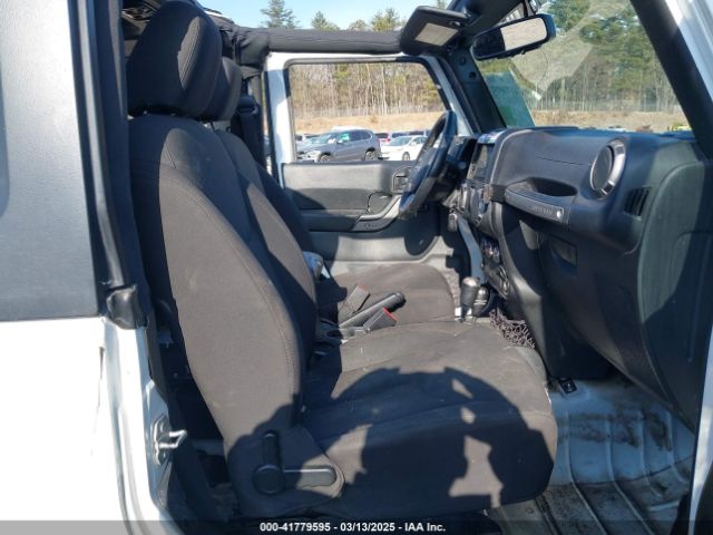 1C4AJWAG0GL241131 Jeep Wrangler Sport