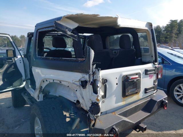 1C4AJWAG0GL241131 Jeep Wrangler Sport