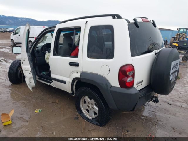2006 JEEP LIBERTY 1J4GL48K86W283816 Photo 2
