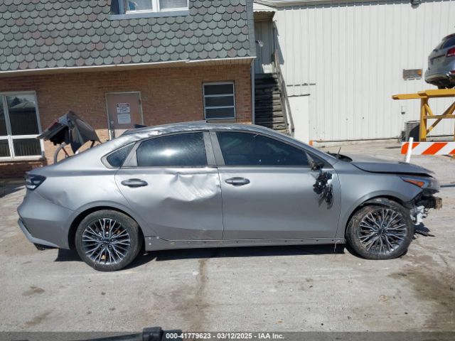 3KPF54AD0PE605223 KIA Forte Gt-line