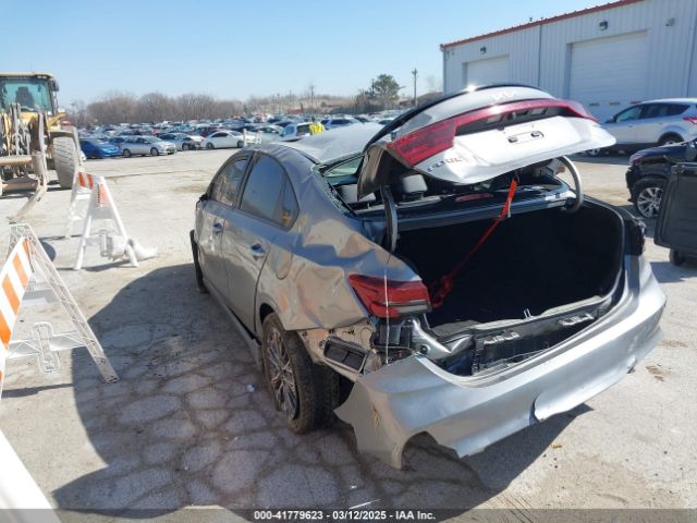 3KPF54AD0PE605223 KIA Forte Gt-line