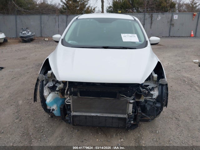 1FMCU9GD7HUA56550 Ford ESCAPE SE