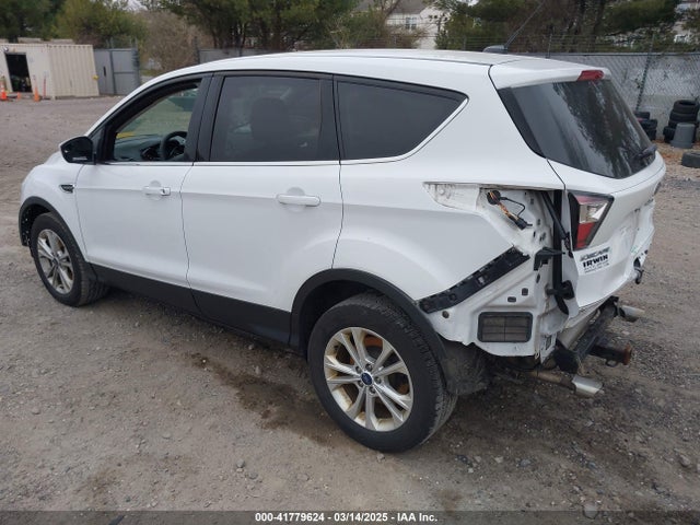 1FMCU9GD7HUA56550 Ford ESCAPE SE