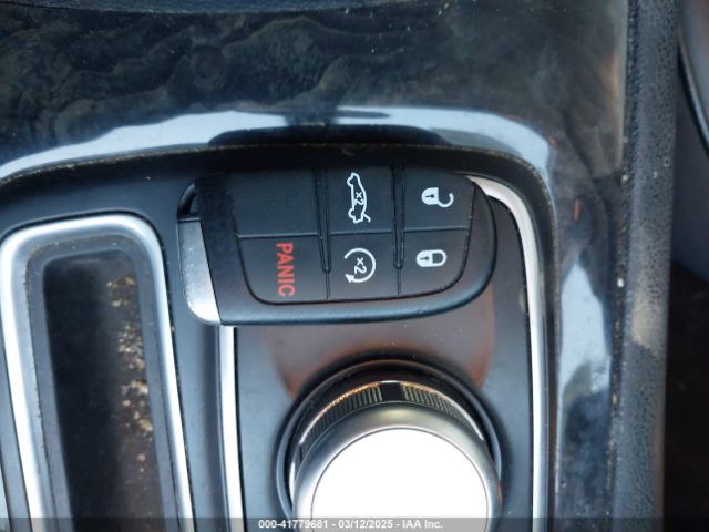 2020 CHRYSLER 300 2C3CCAKG5LH142031 Photo 10