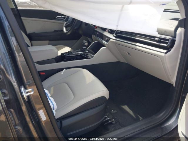 KNDPV3DF7R7243955 KIA Sportage Ex