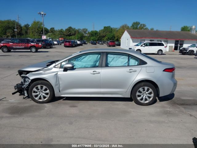 5YFB4MDEXRP151229 Toyota COROLLA LE