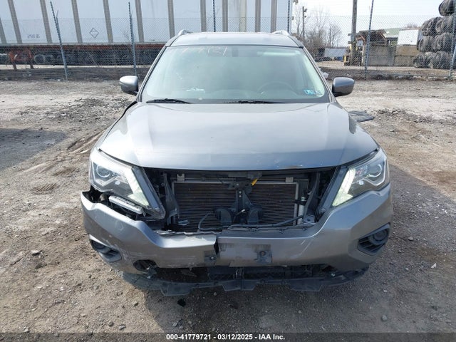 5N1DR2MM4KC588918 Nissan Pathfinder S