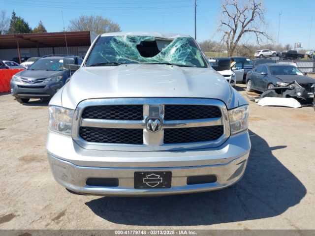 1C6RR6GG7JS303857 RAM 1500 Slt  4x2 6'4 Box