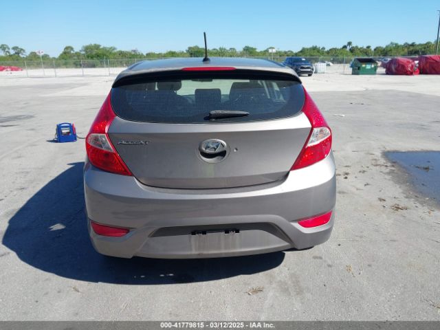KMHCU5AE2HU364672 Hyundai Accent Sport