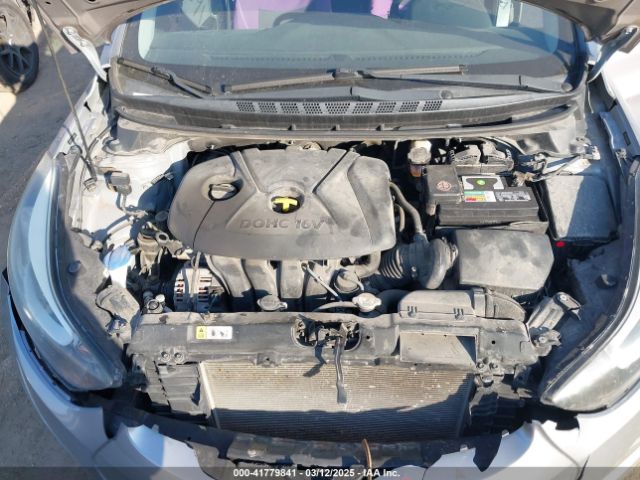 5NPDH4AE4FH618669 Hyundai ELANTRA SE
