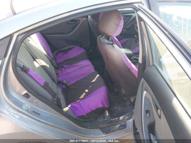 5NPDH4AE4FH618669 Hyundai ELANTRA SE