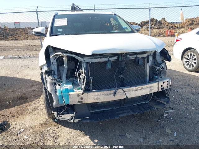 5TDKZRFH9KS318098 Toyota Highlander Xle