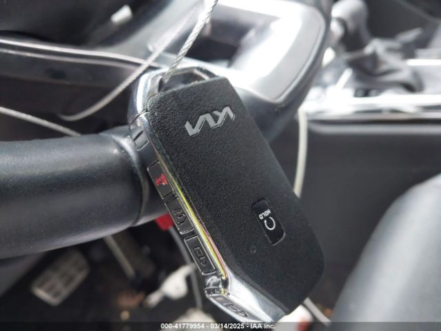 5XYK7CAF7PG123274 KIA Sportage X-pro