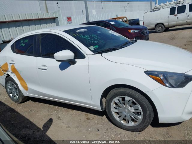 3MYDLBYV5KY520905 Toyota YARIS L