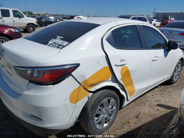 3MYDLBYV5KY520905 Toyota YARIS L
