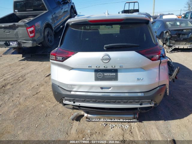 5N1BT3BA1PC814556 Nissan Rogue Sv Fwd