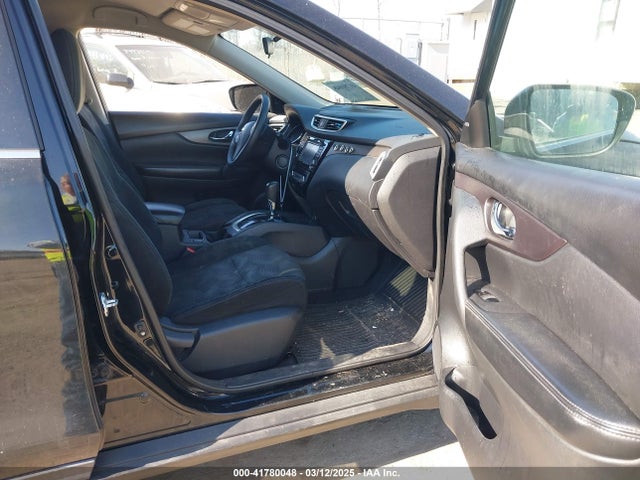 5N1AT2MV7FC912897 Nissan ROGUE SV