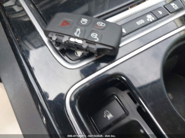 SAJAD4BG6HA955242 Jaguar Xe 25t Premium