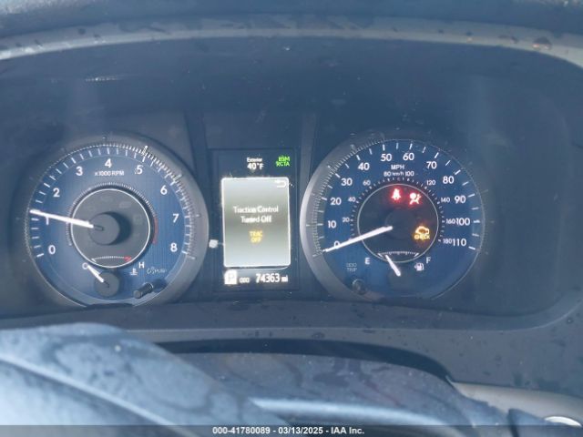 5TDYZ3DC5JS934443 Toyota Sienna Xle 8 Passenger