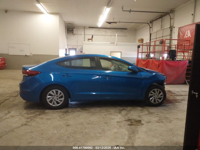 KMHD74LFXHU381604 Hyundai ELANTRA SE