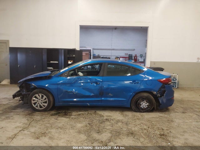 KMHD74LFXHU381604 Hyundai ELANTRA SE