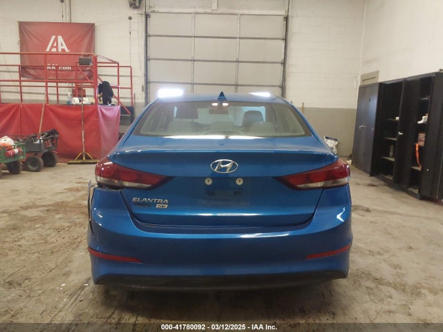 KMHD74LFXHU381604 Hyundai ELANTRA SE