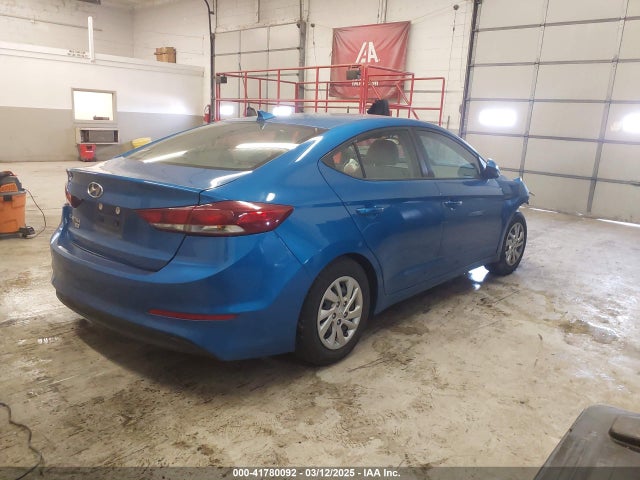 KMHD74LFXHU381604 Hyundai ELANTRA SE