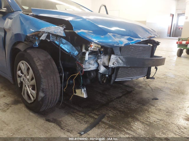 KMHD74LFXHU381604 Hyundai ELANTRA SE