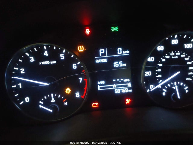 KMHD74LFXHU381604 Hyundai ELANTRA SE