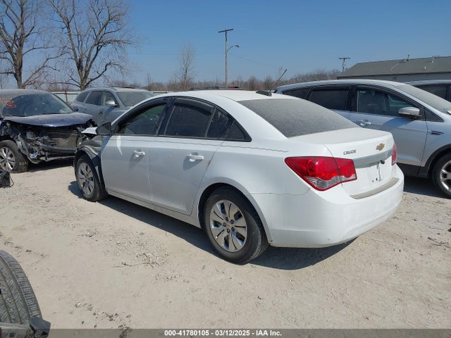 1G1PA5SH7F7259475 Chevrolet Cruze Ls Auto