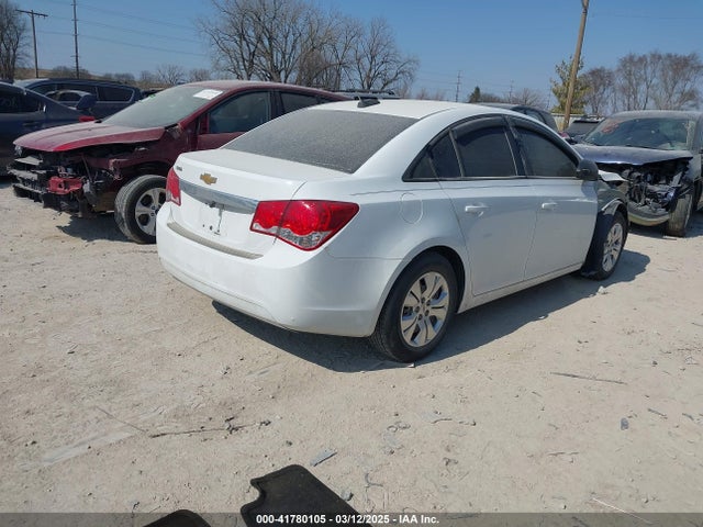 1G1PA5SH7F7259475 Chevrolet Cruze Ls Auto